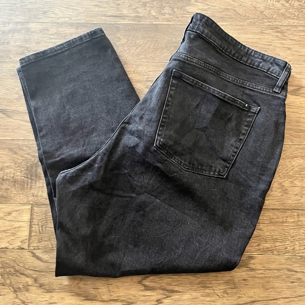 Everlane Curvy Cheeky Black Denim Jean